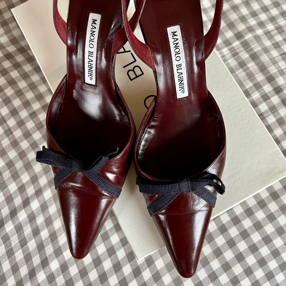 Manolo Blahnik Vintage Burgundy Red Bow Pointed Kitten Heels Leather 38.5 8.5